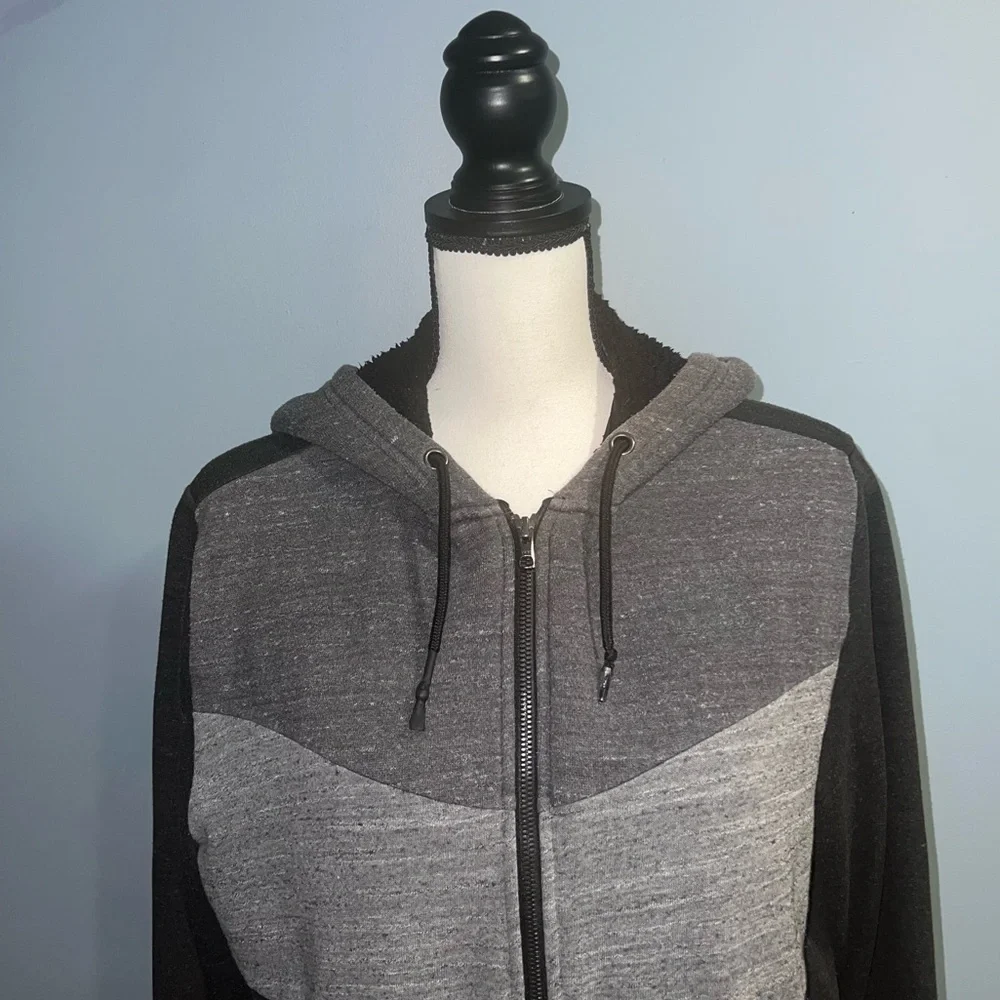 Urban pipeline- Zip up hooded jacket